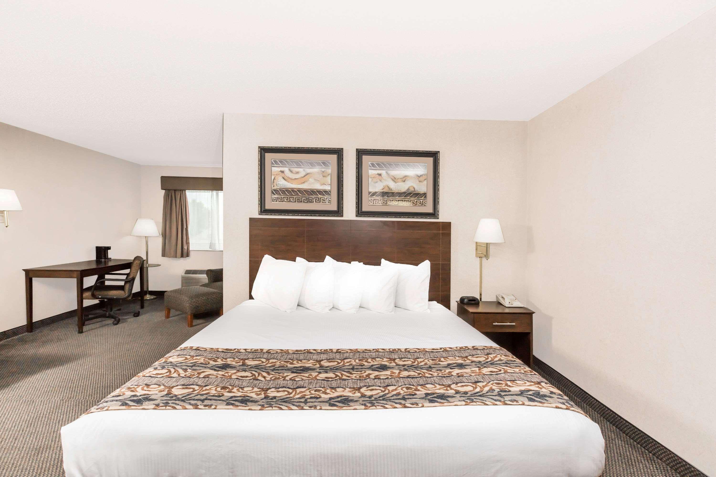 Baymont By Wyndham Lemars Hotel Le Mars Exterior foto