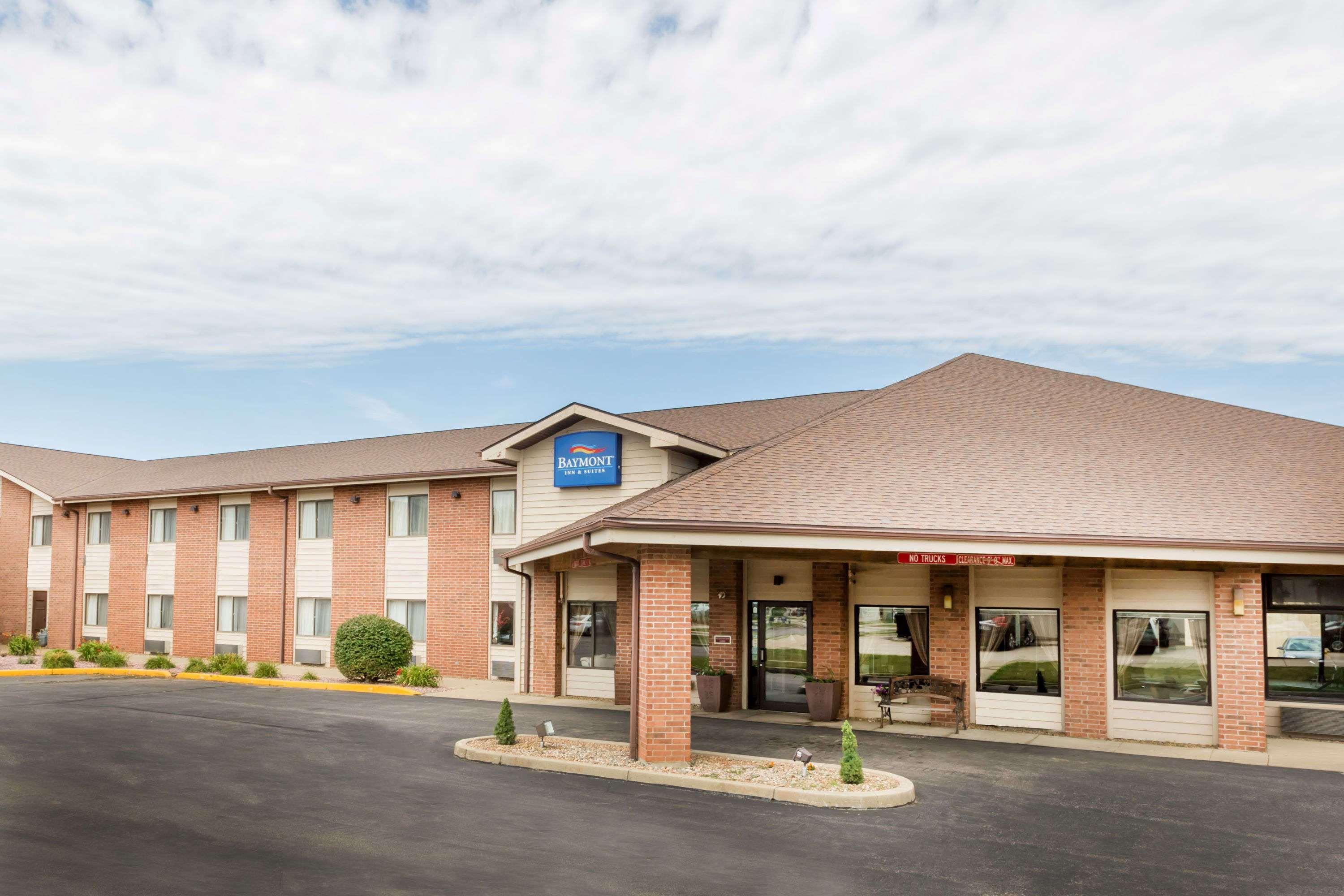 Baymont By Wyndham Lemars Hotel Le Mars Exterior foto